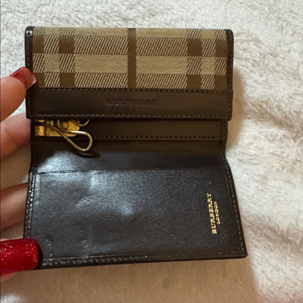 Burberry vintage key holder unisex